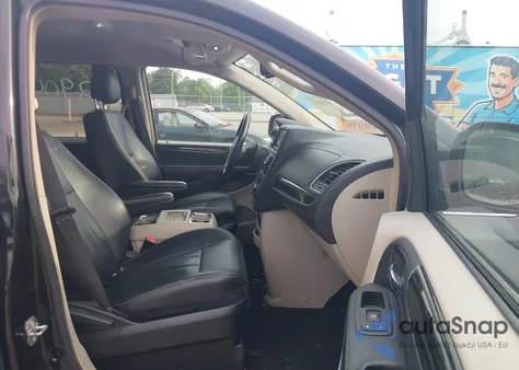 2015 Chrysler Town & Country Touring z USA, uszkodzony, nr VIN 2C4RC1BGXFR743018